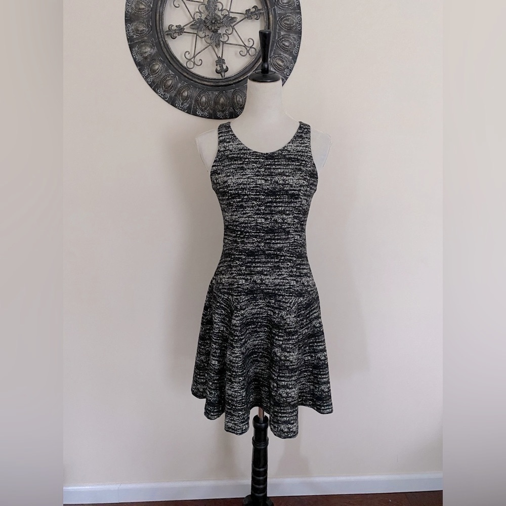 Banana Republic Stretchy B&W Heather Soft Sleeveless Light Sweater Dress